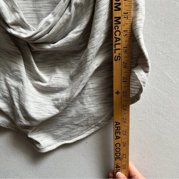 Lululemon Free To Be Serene Medium Support Tank 2 In 1 tank and sports bra Sz 4 - Picture 9 of 9